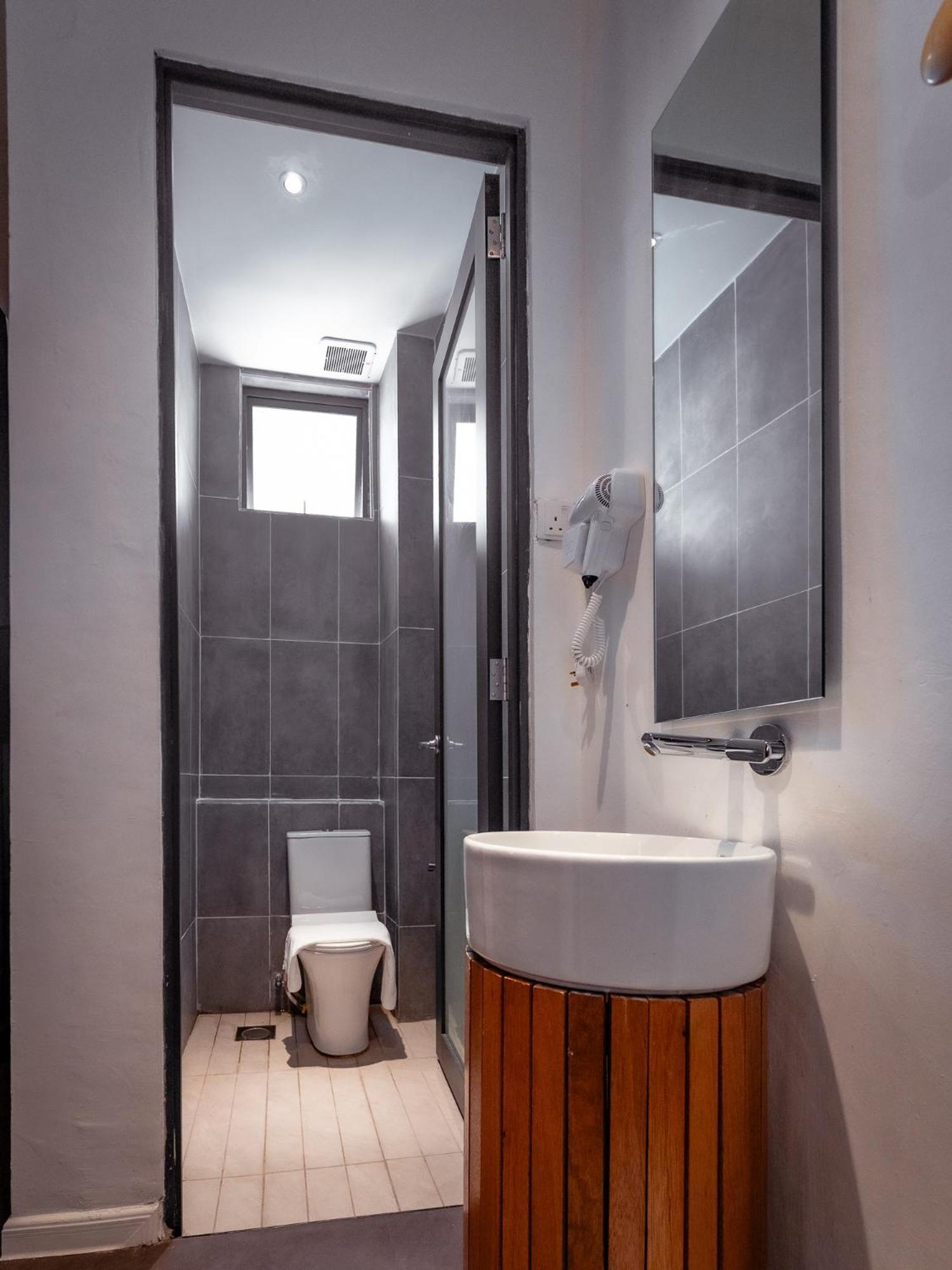 T+ Premium Hotel Алор Сетар Екстериор снимка