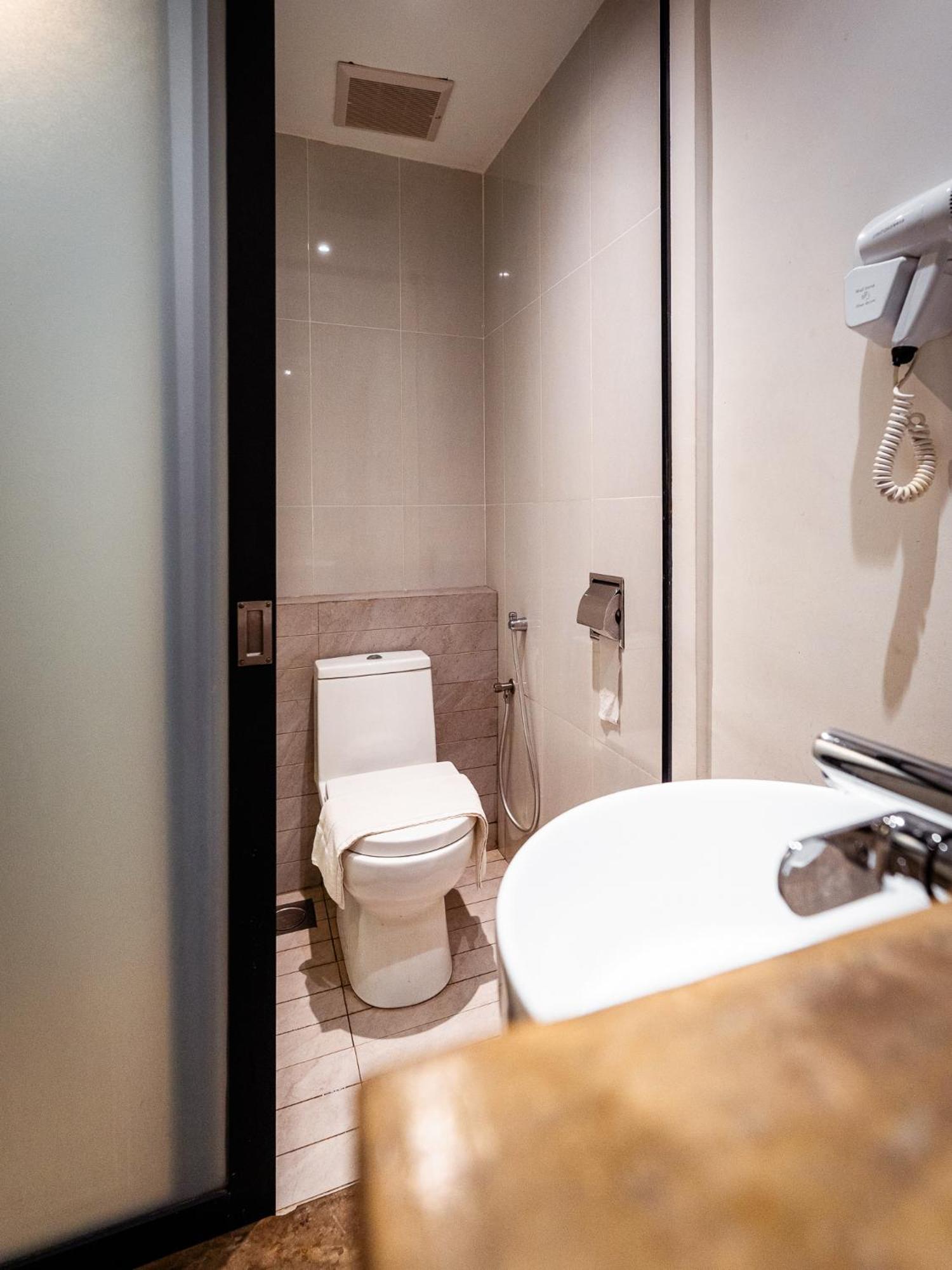 T+ Premium Hotel Алор Сетар Екстериор снимка